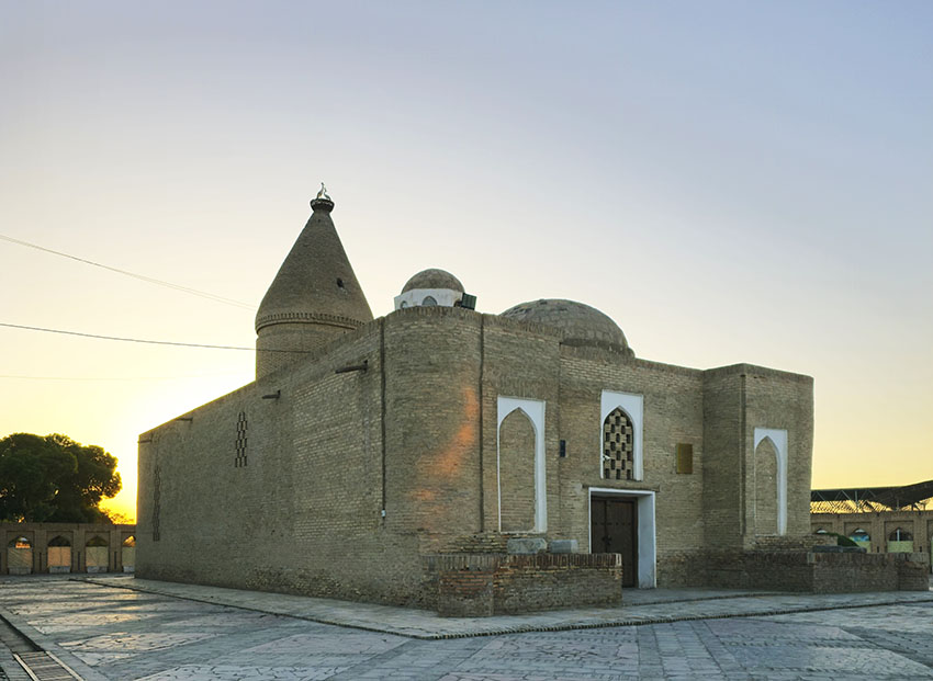 Mausoleo Chasma Ayub - Qué ver en Bukhara