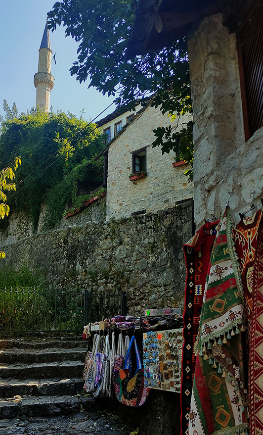 Calles del encantador pueblo de Pocitelj