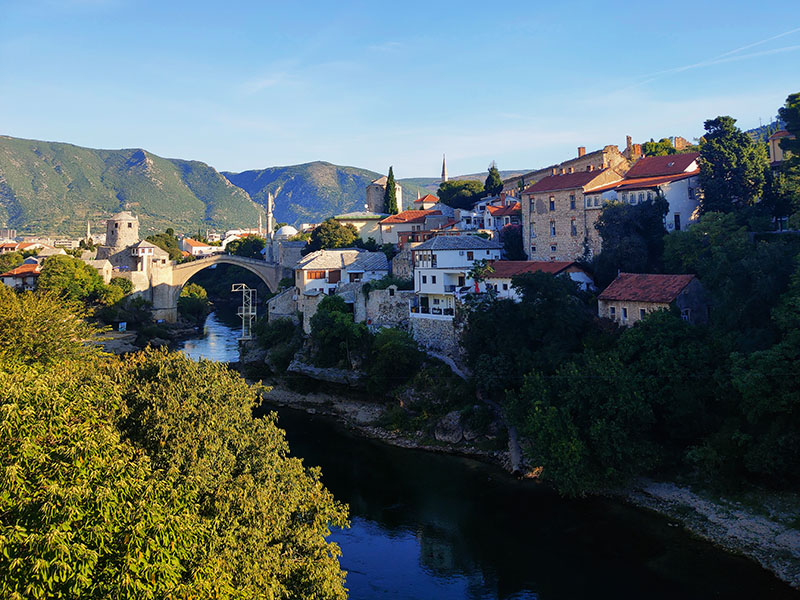Vistas del centro histórico de Mostar desde Lucki Most - que ver en Mostar