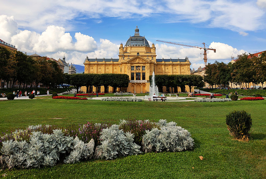 Inicio de la ruta por Croacia en 15 días visitando la Herradura Verde de Zagreb