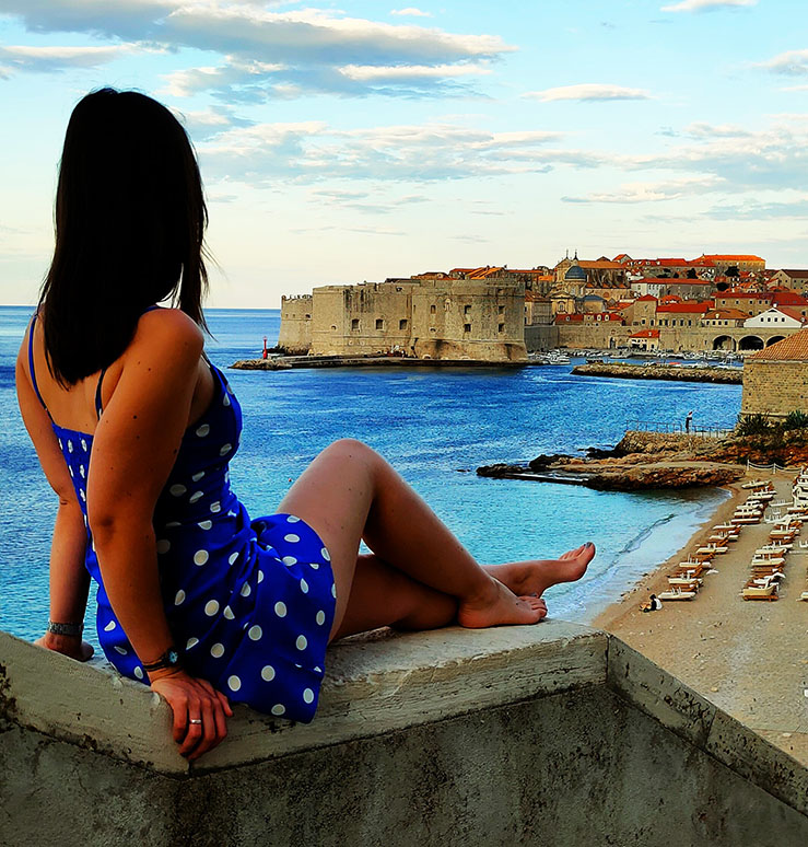 Admirando la Playa Banje, la más bonita que ver en Dubrovnik