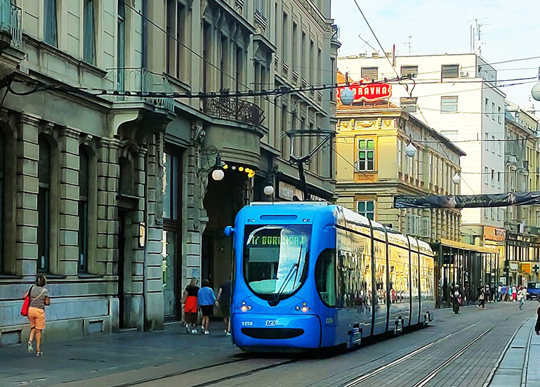 Guía para viajar a Zagreb por libre. El tranvía es el mejor medio para moverse por la ciudad
