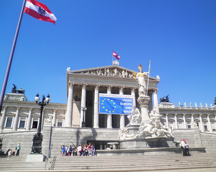 Parlamento de Austria. Uno de los lugares más espectaculares que ver en Viena