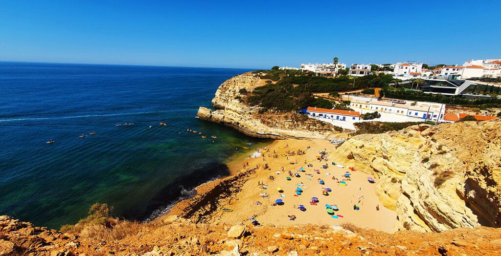 Cómo visitar el Algar de Benagil desde la Playa de Benagil