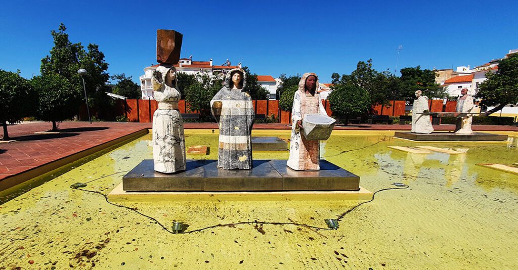 Qué ver en Silves: Praça Al Mutamid Ibn Abbad