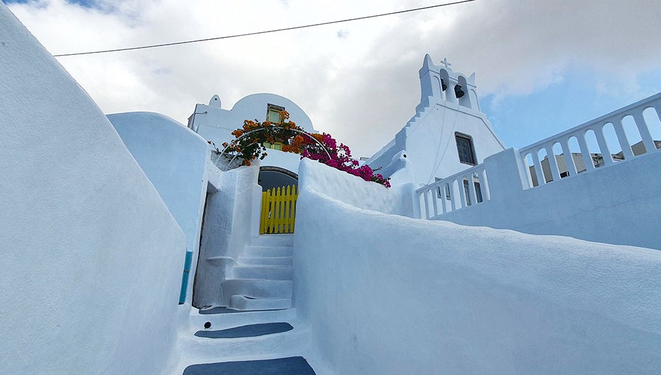 Visitar los pueblos de interior. Una de las mejores cosas que hacer en Santorini
