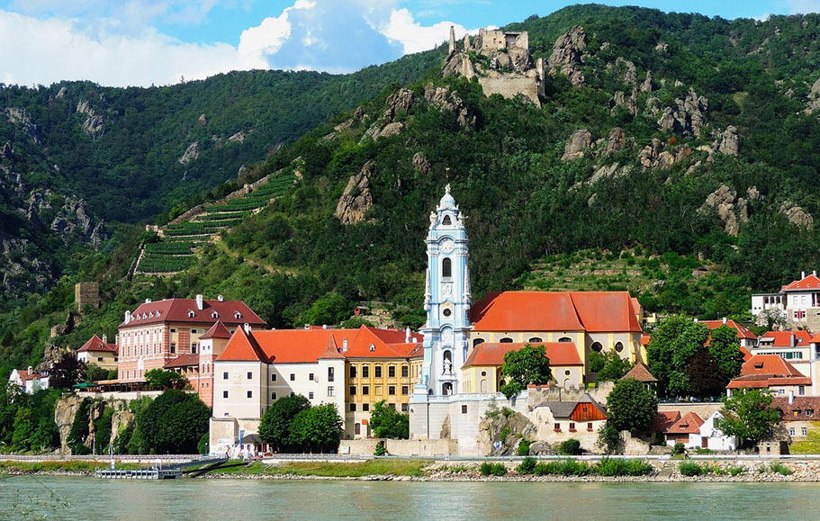 El pueblo de Dürstein en el Valle de Wachau. Una de las mejores excursiones desde Viena