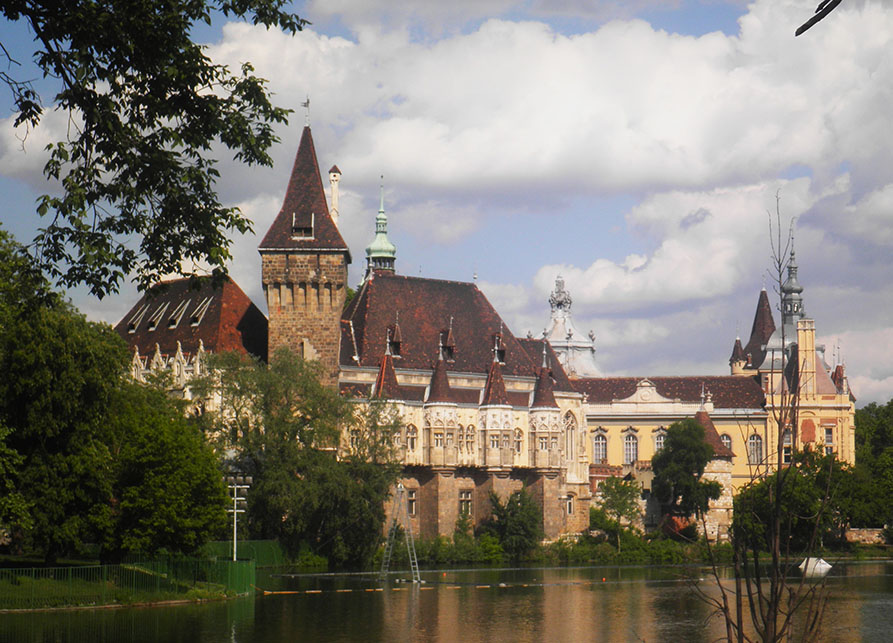 Castillo Vajdahunyad. Uno de los lugares más bonitos que ver en Budapest