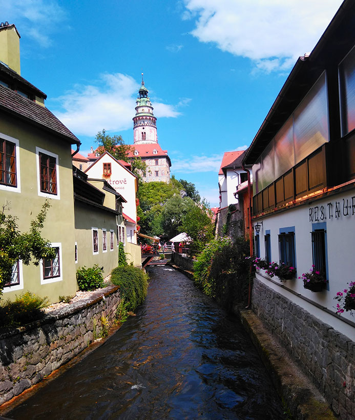 La belleza de las calles del centro histórico de Český Krumlov. ¿La mejor excursión desde Praga?