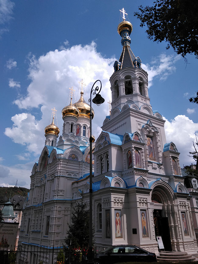 Qué ver en Karlovy Vary: Iglesia ortodoxa de San Pedro y San Pablo