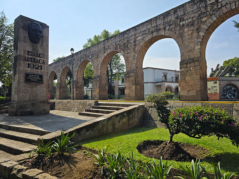 Vista del acueducto desde la Calzada Fray Juan Antonio de San Miguel. El lugar más importante que ver en Morelia
