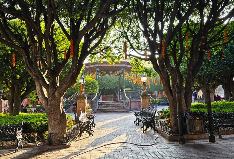 Quisco forjado en el centro del Jardín Allende, uno de los mejores lugares que ver en San Miguel de Allende