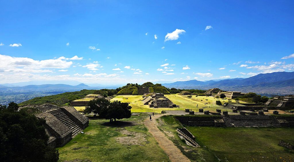 Panorámica de Monte Albán - Cómo visitar Monte Albán