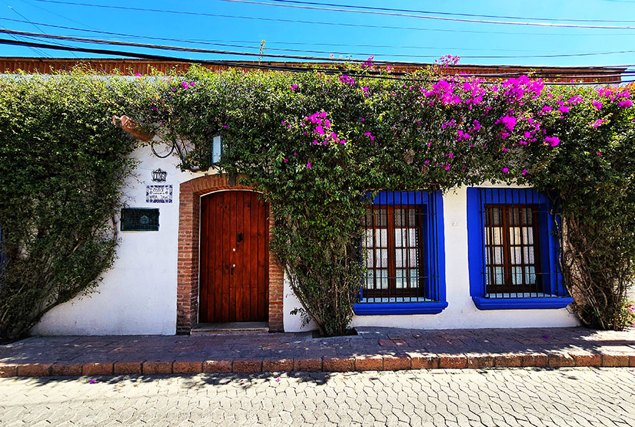 Las preciosas calles llenas de casonas y buganvillas que ver en Tequisquiapan