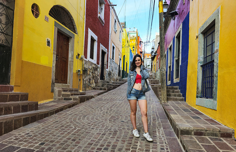 En el Callejón del tecolote, otro de los más coloridos que ver en Guanajuato