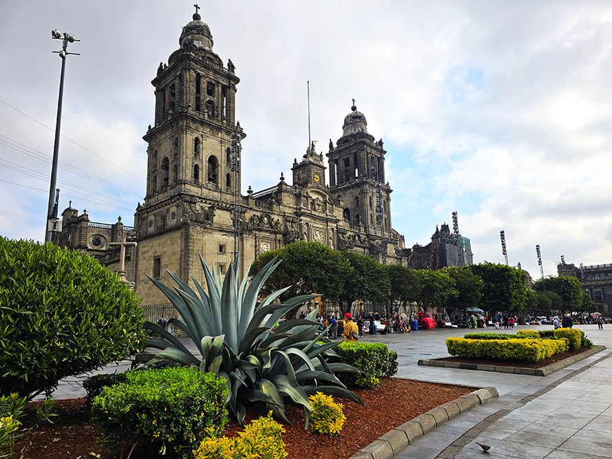 El Zócalo - Guía de Ciudad de México para viajar por libre