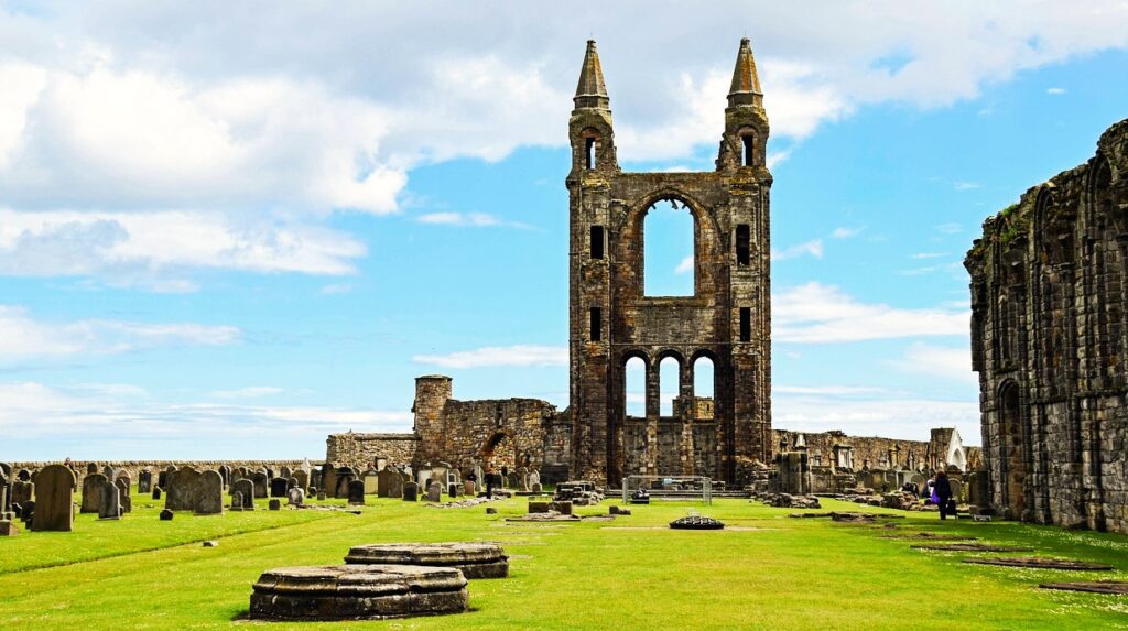 La Catedral de Saint Andrews, una de las mejores excursiones desde Edimburgo en un día