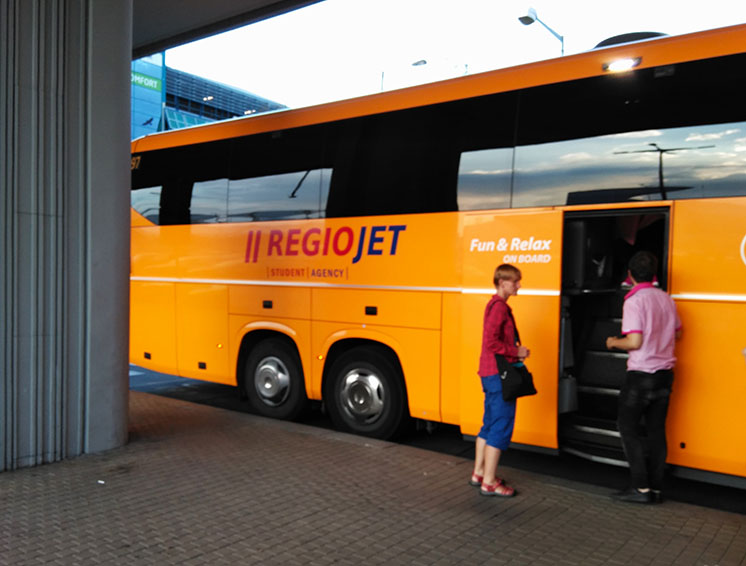Regiojet, Autobuses en la República Checa - Guía de Praga para viajar por libre