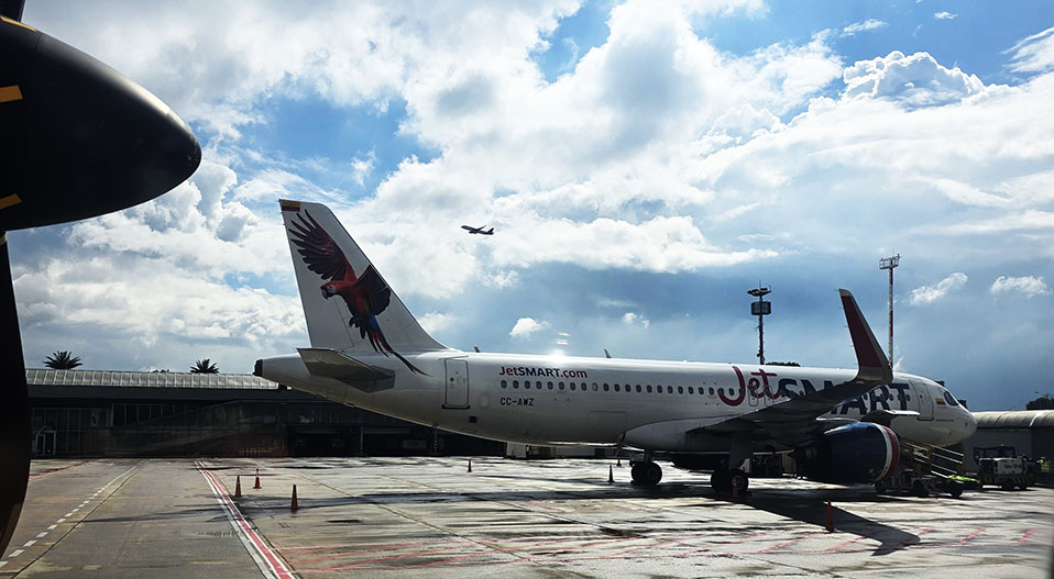 Avión (JetSmart), la forma más segura de moverse por Colombia