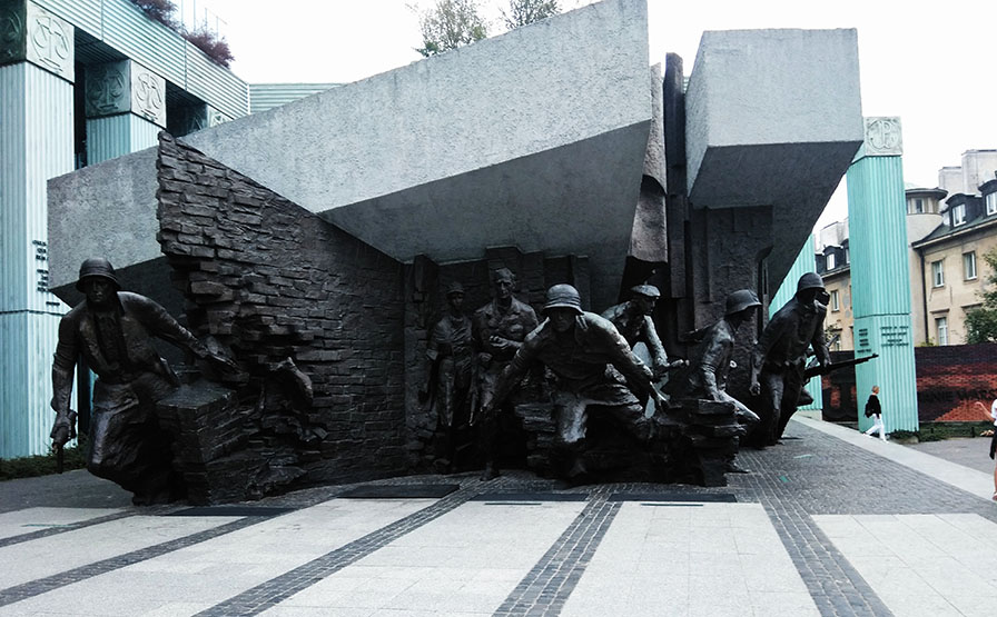 Qué ver en Varsovia en dos días: Monumento al Alzamiento