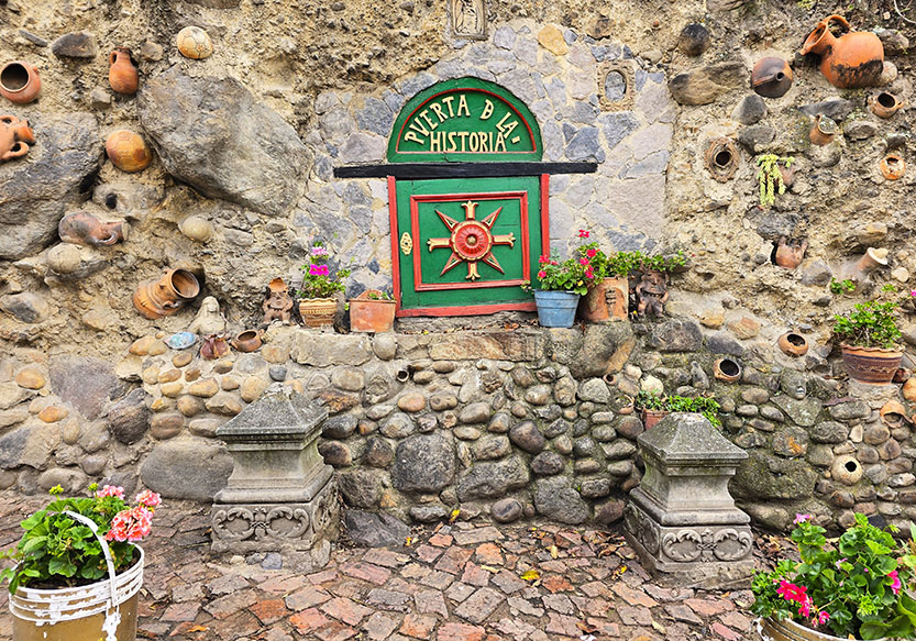 Puerta de la Historia - Qué ver en Monguí