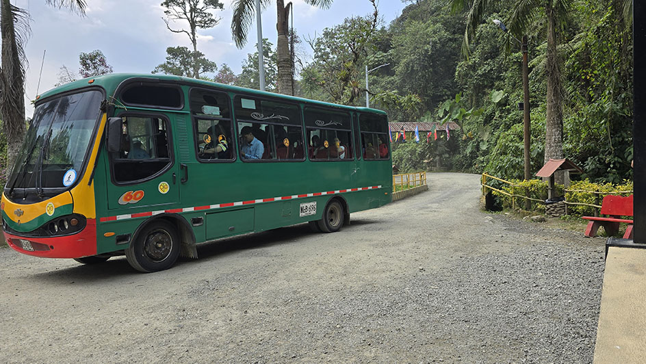 Cómo visitar los Termales Santa Rosa de Cabal: Autobús Santa Rosa de Cabal - Termales