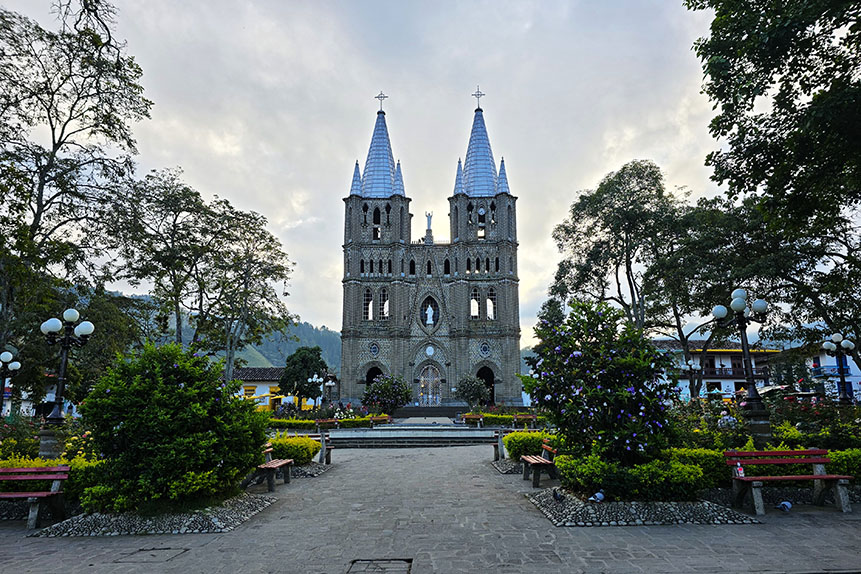 Qué ver en Jardín: Basílica Menor de la Inmaculada Concepción