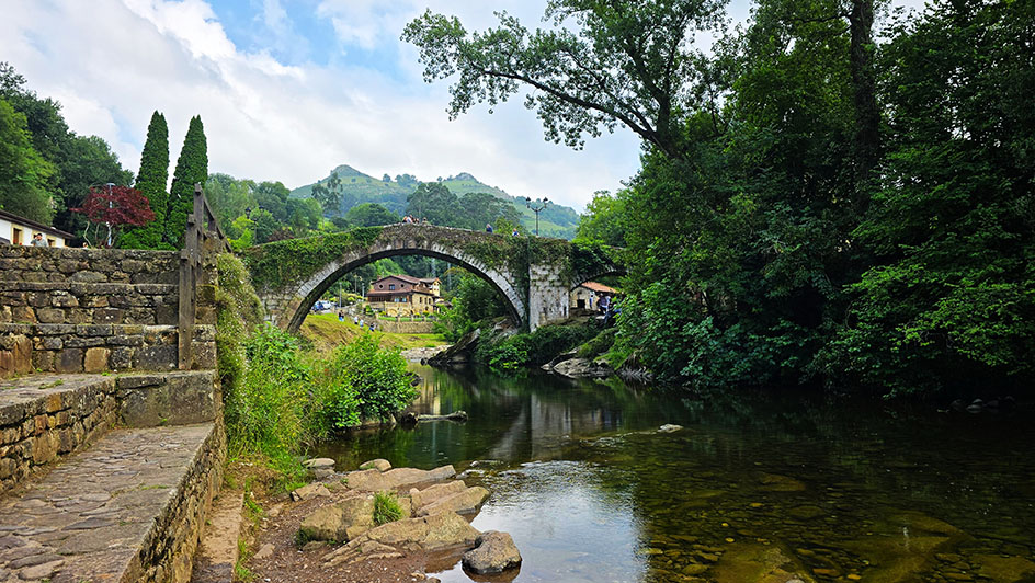 Puente Mayor en Liérganes, uno de los pueblos más bonitos que ver en Cantabria