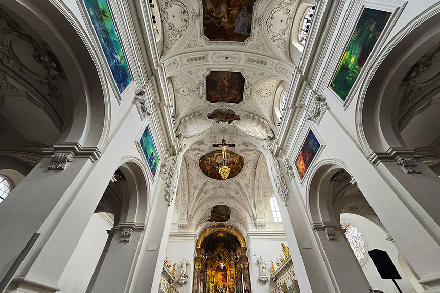 Interior de la Colegiata de Neumünster - Qué ver en Würzburg