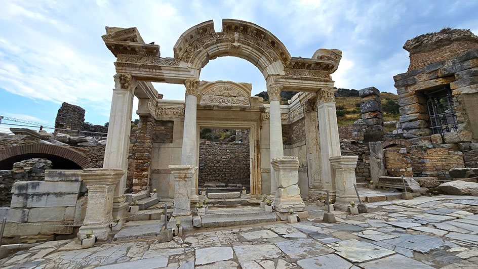 Templo de Adriano - Cómo visitar Éfeso