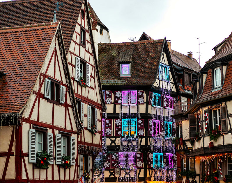 Casas de entramado de madera y decoración navideña - Qué ver en Colmar