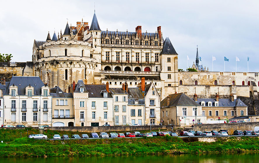 Vistas desde el otro lado del río Loira del Castillo de Amboise - Qué ver en el Valle del Loira