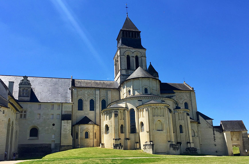 La Real Abadía del pueblo Fontevraud-l'Abbaye - Qué ver en Saumur