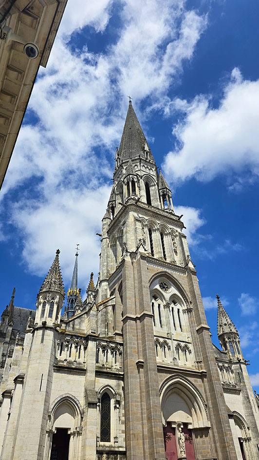 Fachada de la Basílica de San Nicolás