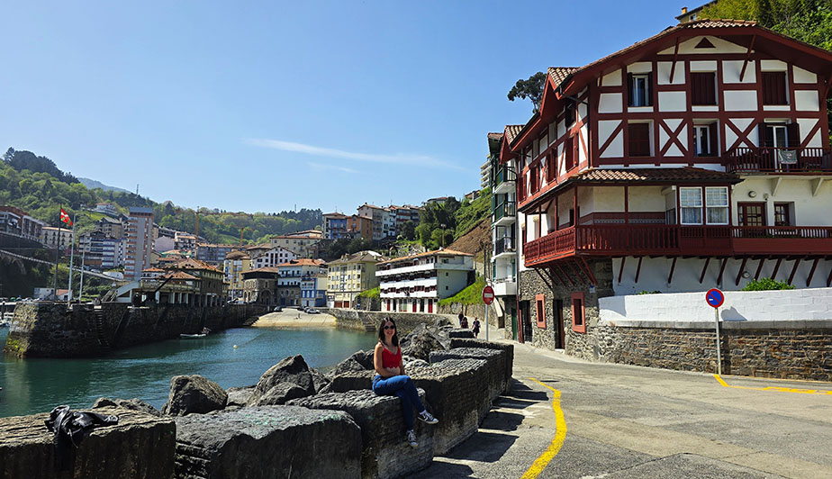 Panorámica del pueblo costero de Mutriku